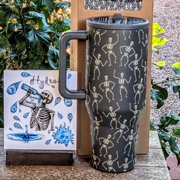 LIMITED EDITION HydroJug 40oz Traveler, 💀DEAD SERIOUS 💀 - Picture 3 of 12